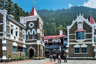 नैनीताल : उत्तराखंड हाईकोर्ट ने चमोली के जिला न्यायाधीश धनंजय चतुर्वेदी को किया निलंबित 20 1683654206242