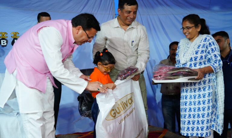 नेताजी सुभाष चंद्र बोस आवासीय बालिका छात्रावास में बेसहारा और निर्धन बच्चों के बीच पहुंचे CM धामी 13 IMG 20230916 WA0012