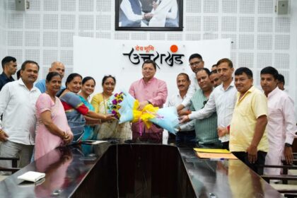 विधानसभा अध्यक्ष ऋतु खंडूरी ने सीएम धामी से की भेंट 10 IMG 20230922 WA0028