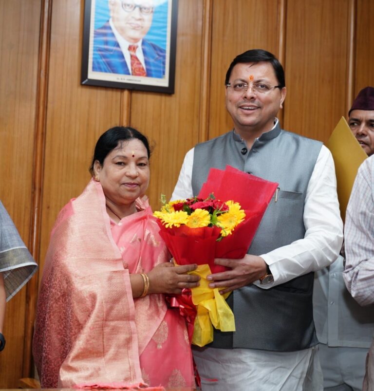 मुख्यमंत्री ने निर्वाचित प्रत्याशी पार्वती दास के शपथ ग्रहण समारोह में किया प्रतिभाग  3 IMG 20230923 WA0007