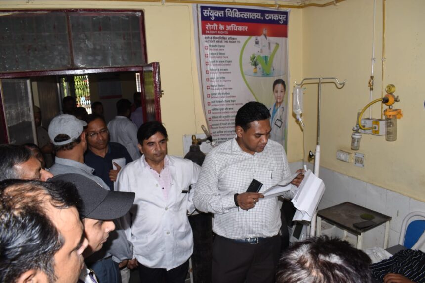 मुख्यमंत्री के विधानसभा क्षेत्र में स्वास्थ्य सचिव डॉ आर राजेश कुमार ने परखी स्वास्थ्य सुविधाओं की जमीनी हकीकत 3 IMG 20231008 WA0032