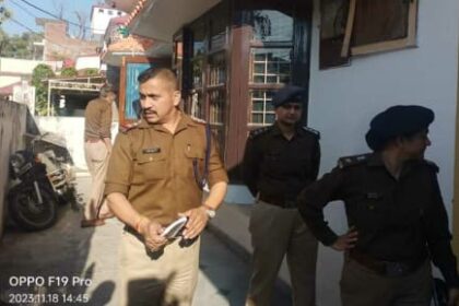 ब्रेकिंग : देहरादून में CO के बेटे ने की मां की हत्या! फिर काटी हाथ की नस 20 IMG 20231118 WA0061