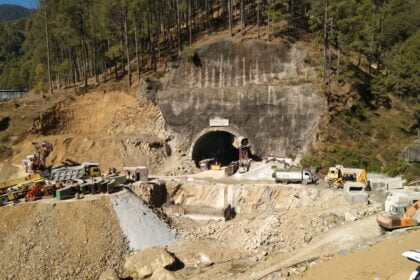 सुरंग में फंसे मजदूर, पॉंच मोर्चों पर कार्य युद्धस्तर पर जारी, सुनें जुबानी 16 IMG 20231121 WA0011