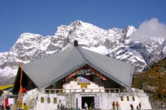 Sri Hemkunt Sahib Yatra: 25 मई से तीर्थ स्थल श्री हेमकुंट साहिब की यात्रा का शुभारंभ, 10 अक्टूबर को कपाट बंद किए जाने की तिथि घोषित-Newsnetra 12 Sri Hemkunt Sahib Yatra