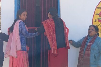 Garhwal News..अब नौनिहालों को मिलेगी डिजिटल शिक्षा।। द्वारीखाल से जयमल चंद्रा की Report 2 chhat 16