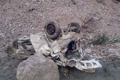 दुखद खबर : खाई में गिरी आल्टो कार, हादसे में 6 लोगों की मौत,"यमुना पुल पर हुई दुर्घटना-Newsnetra 2 khaii ma gara kara 1708519036