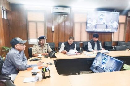 उत्तराखण्ड में लोक सभा निर्वाचन-2024 को लेकर सुरक्षा एवं समन्वय के महत्वपूर्ण बिन्दुओं पर चर्चा-Newsnetra 18 FB IMG 1711718991680