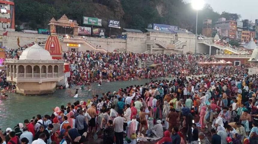 Somvati Amavasya Somvati Amavasya 2024 Uttarakhand News Somvati Amavasya Ganga Bath