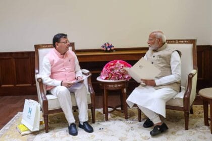 प्रधानमंत्री नरेंद्र मोदी से भेंट कर मुख्यमंत्री पुष्कर सिंह धामी ने उन्हें तीसरी बार प्रधानमंत्री बनने पर बधाई दी-Newsnetra 4 FB IMG 1719304220412