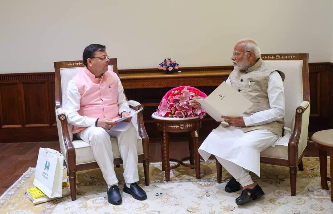 प्रधानमंत्री नरेंद्र मोदी से भेंट कर मुख्यमंत्री पुष्कर सिंह धामी ने उन्हें तीसरी बार प्रधानमंत्री बनने पर बधाई दी-Newsnetra 4 fb img 17193042204123806700655720132581