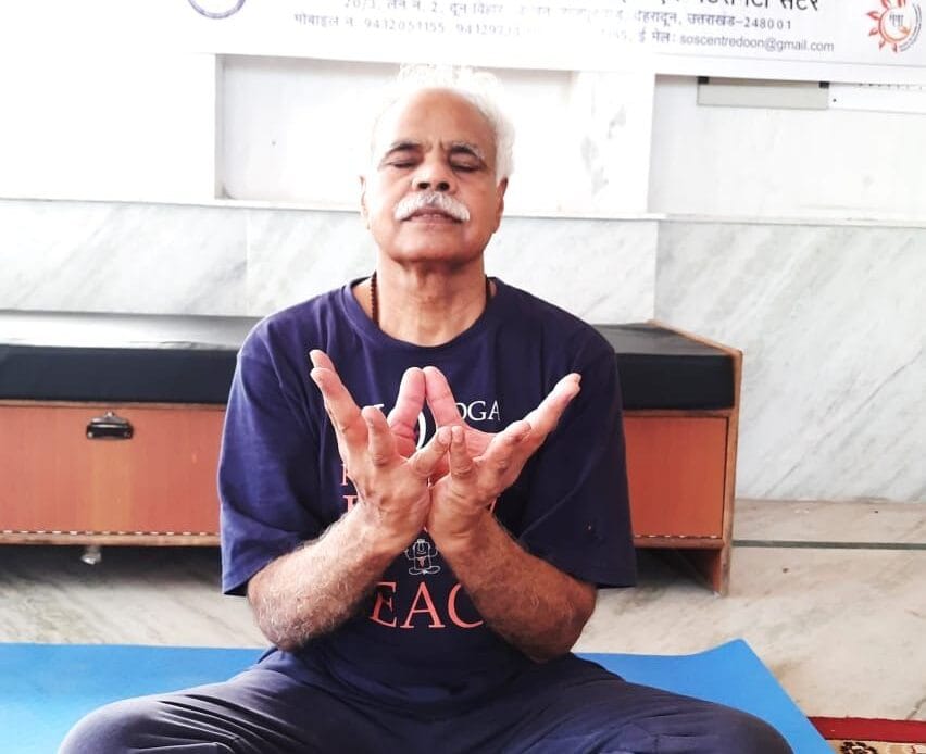 अंतर्राष्ट्रीय योग दिवस के अवसर पर संजय ऑर्थोपेडिक स्पाइन एण्ड मैटरनिटी सेंटर द्वारा कार्यक्रम का आयोजन, जिसमे पद्मश्री डाॅ. बी. के. एस. संजय ने योग की आदत का किया आग्रह-Newsnetra 4 img 20240621 wa00038300597921269810109