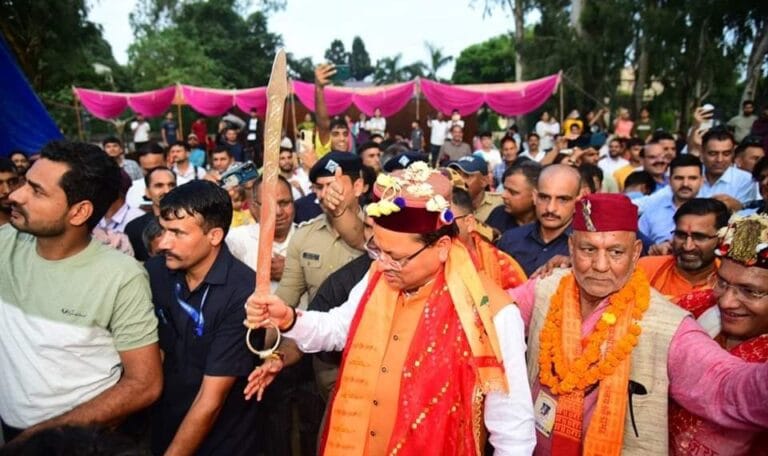 मुख्यमंत्री पुष्कर सिंह धामी ने बाबा बौखनाग की डोली को अयोध्या धाम के लिए रवाना किया-Newsnetra 10 fb img 17211452266735690719925685211174