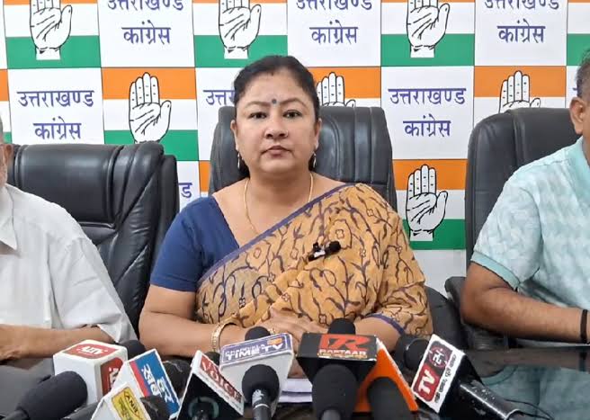 उत्तराखंड के अधिकारियों ने लगाया प्रधानमंत्री की महत्वाकांक्षी योजना को बट्टा, सैन्यधाम में भ्रष्टाचार - गरिमा मेहरा दसौनी-Newsnetra 3 images 6 4