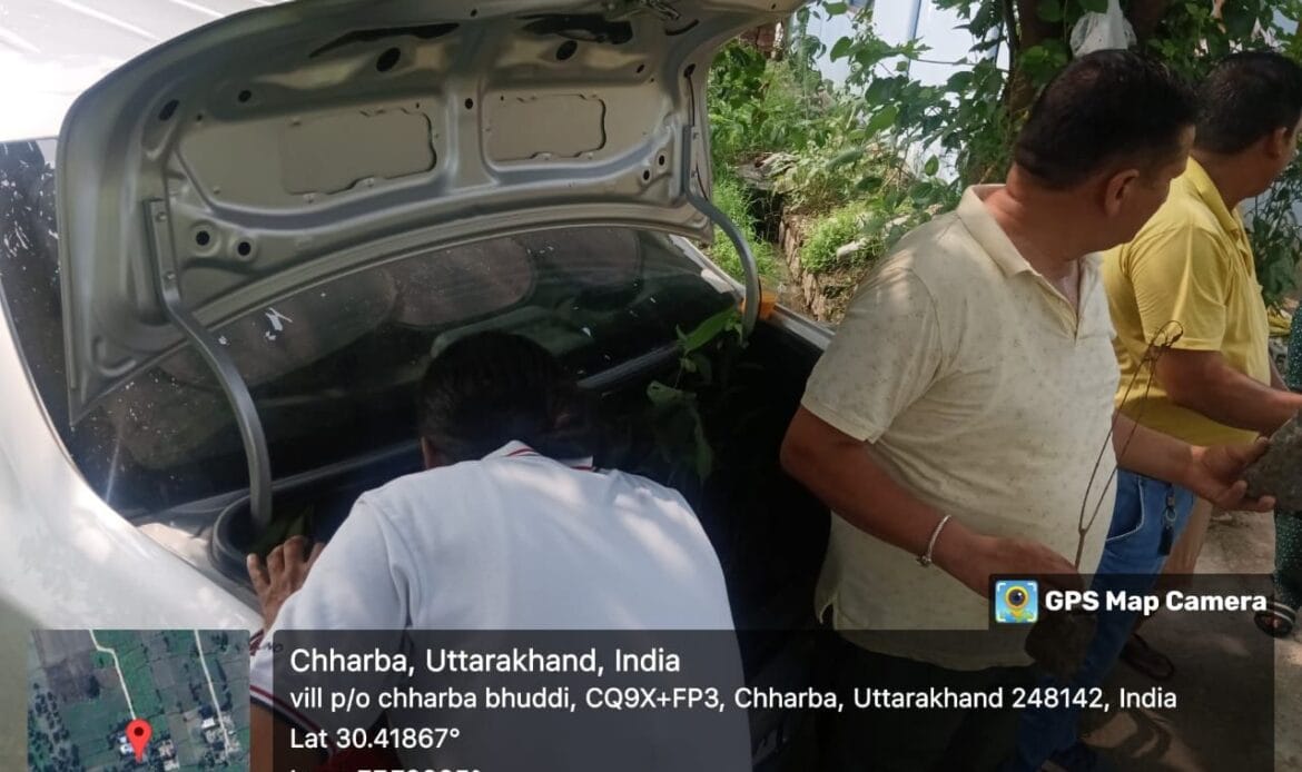 प्रतिष्ठा सेवा समिति ट्रस्ट द्वारा हरे पौधों का किया पौधारोपण तथा वितरण, लक्ष्य - 1 लाख पेड़ एवम संरक्षण-Newsnetra 12 img 20240719 wa00144748825805078407501