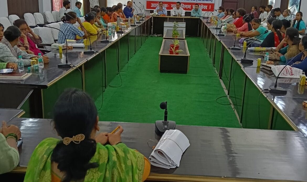 ऋषिकेश नगर निगम द्वारा RRR केंद्रों की स्थापना: स्वर्ण जयंती सभागार में कार्यशाला का आयोजन -Newsnetra 6 img 20240730 wa00092274281045147255044