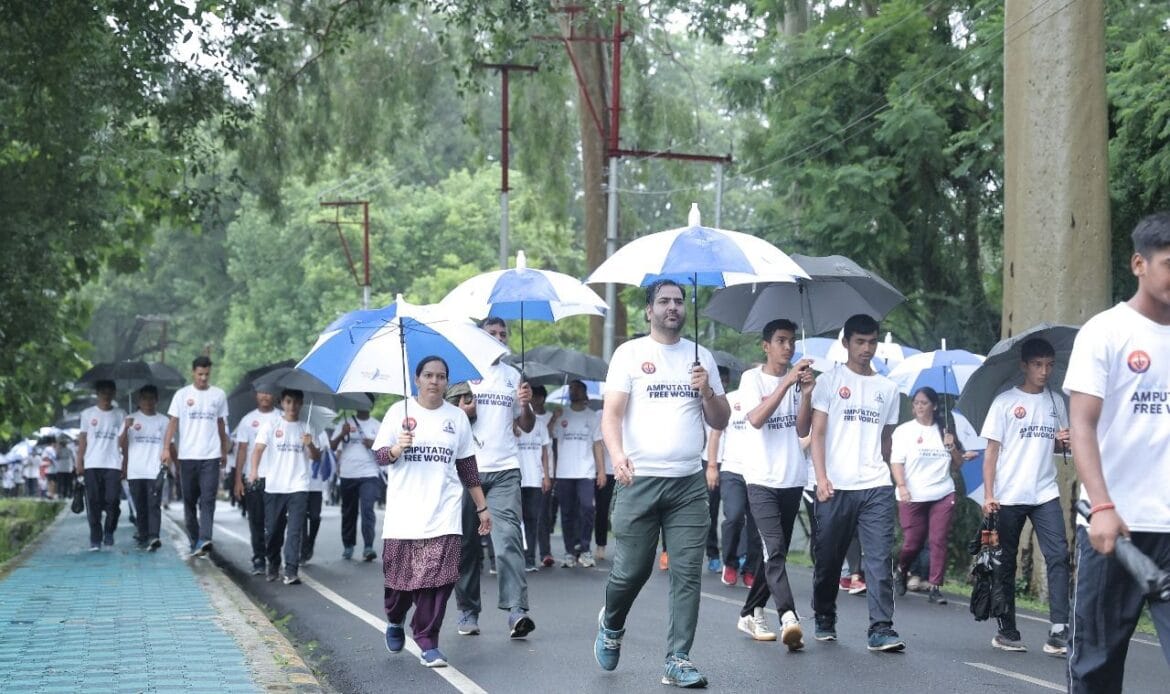 देहरादून में प्रकृति की चुनौतियों के बीच वॉकथॉन 2024 का सफल आयोजन-Newsnetra 9 img 20240805 wa0035542140240207385632