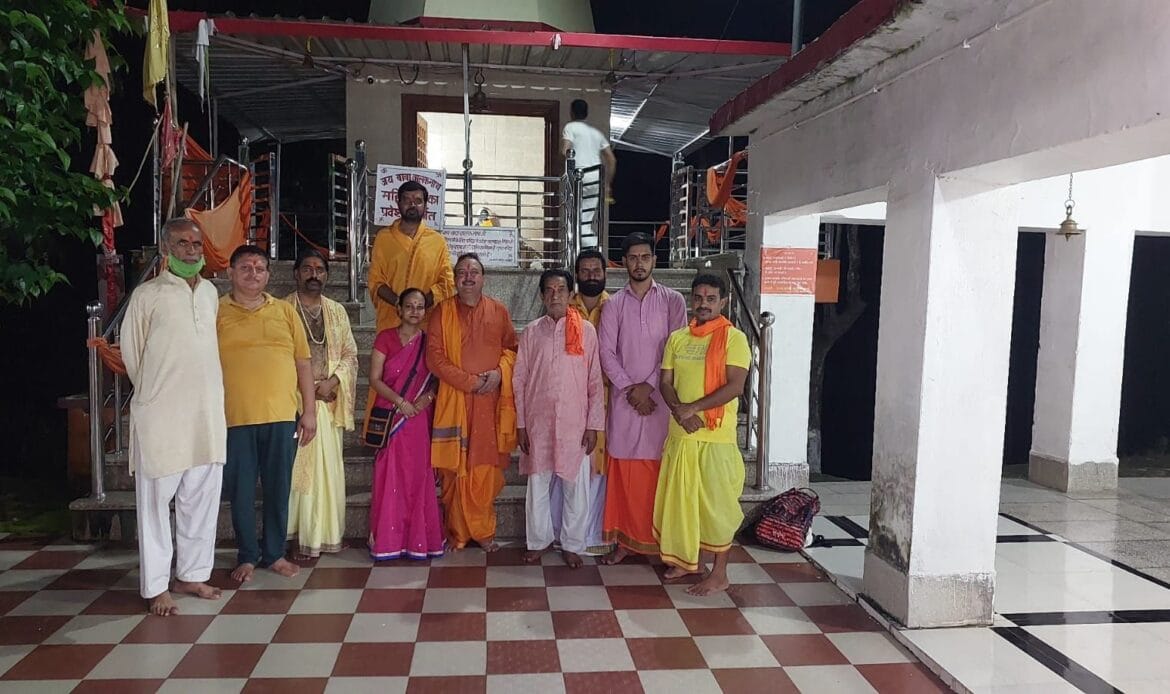 मंदिर श्री महादेव गौतमाश्रम गंगाभेवा बावड़ी में सावन के चौथे सोमवार पर रुद्राभिषेक का आयोजन-Newsnetra 14 img 20240813 wa00073871158907338857949