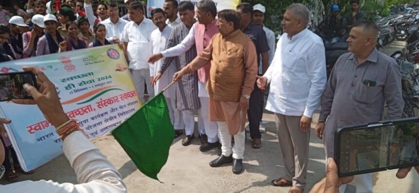 विकसित राष्ट्र बनाने में युवा पीढ़ी निभाए भूमिका : सांसद नरेश बंसल-Newsnetra 3 IMG 20240930 WA0009