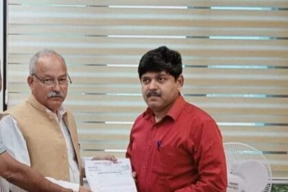 उपनलकर्मियों के आश्रितों को सेवा में लेने को मोर्चा ने शासन में दी दस्तक-Newsnetra 2 WhatsApp Image 2024 09 05 at 15.11.49 83b2a553