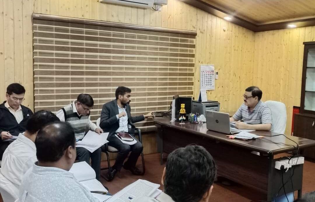 आयुक्त गढ़वाल की अध्यक्षता में बैठक, लैंड यूज परिवर्तन के प्रस्ताव पर विचार-Newsnetra 4 fb img 17261607531853069900696004463594