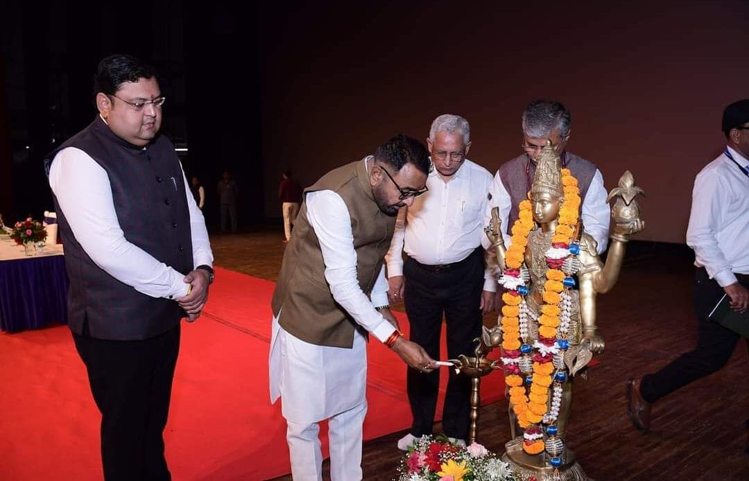 आयुर्वेद में ऐतिहासिक कदम: देश का "प्रकृति परीक्षण अभियान" गिनीज बुक ऑफ वर्ल्ड रिकार्ड में होगा पंजीकृत-Newsnetra 4 fb img 17275882097849052566831600233778