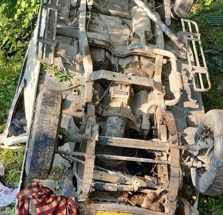 उत्तराखंड सड़क दुर्घटना: गाड़ी पलटने से 11 शिक्षक घायल, चालक की हालत गंभीर-Newsnetra 4 img 20240923 wa00005570299283789499475