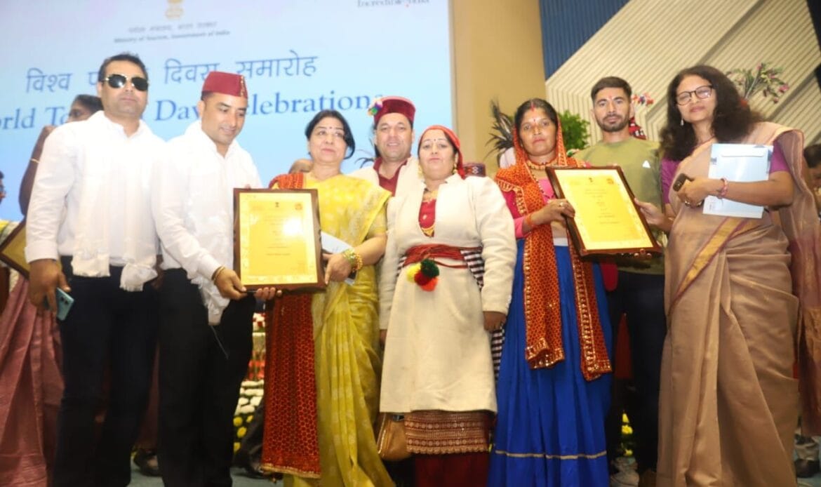 विश्व पर्यटन दिवस समारोह में उत्तराखण्ड के जखोल, सूपी, हर्षिल और गुंजी गांव को मिला सर्वश्रेष्ठ पर्यटन ग्राम पुरस्कार-Newsnetra 7 img 20240927 wa00156811433263203984163
