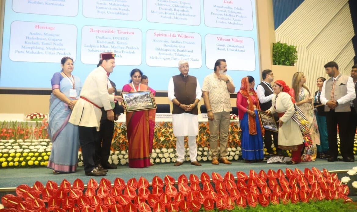 विश्व पर्यटन दिवस समारोह में उत्तराखण्ड के जखोल, सूपी, हर्षिल और गुंजी गांव को मिला सर्वश्रेष्ठ पर्यटन ग्राम पुरस्कार-Newsnetra 5 img 20240927 wa00174261036217939756926