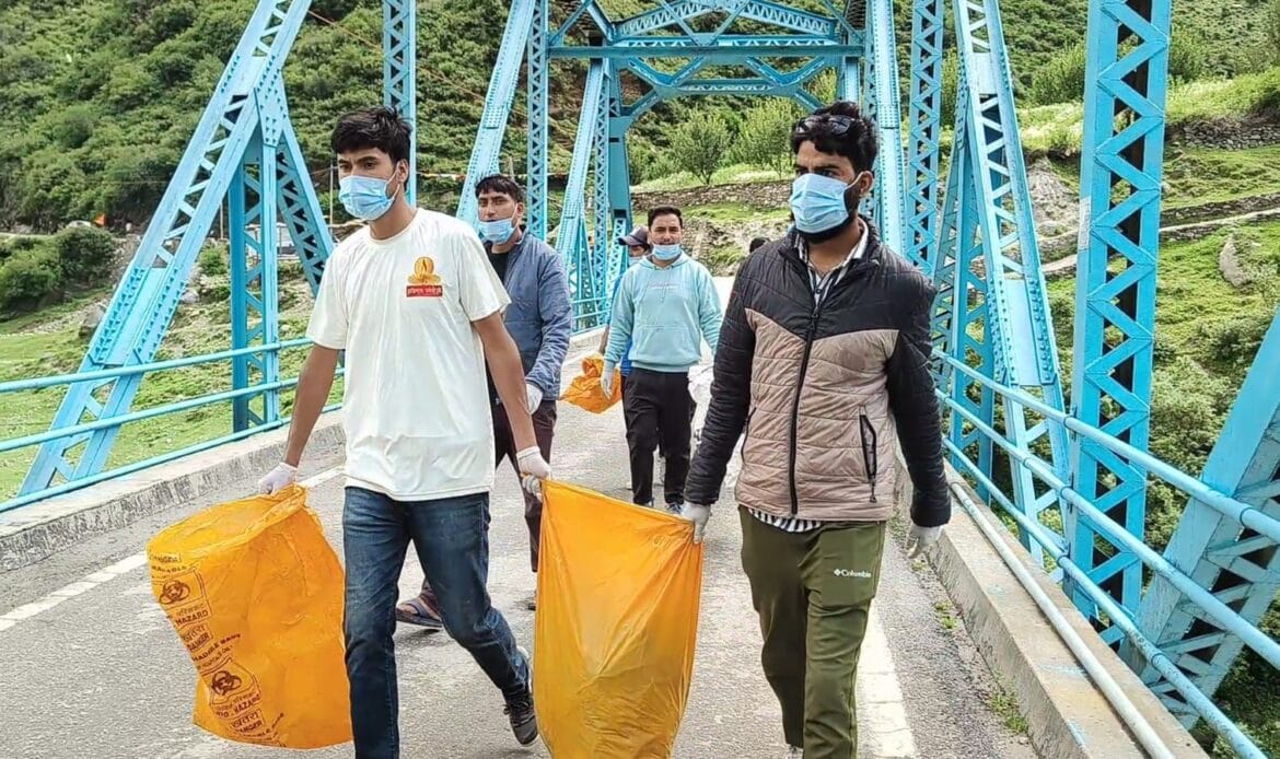 उत्तरकाशी के भटवाड़ी ब्लॉक के अंतर्गत झाला गांव में धन्यवाद प्रकृति’ अभियान, स्वच्छता के क्षेत्र में एक सराहनीय पहल-Newsnetra 8 img 20240929 wa005197487591488115205