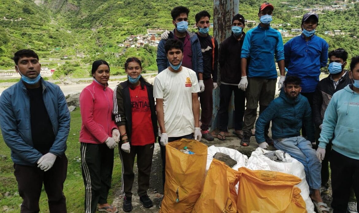 उत्तरकाशी के भटवाड़ी ब्लॉक के अंतर्गत झाला गांव में धन्यवाद प्रकृति’ अभियान, स्वच्छता के क्षेत्र में एक सराहनीय पहल-Newsnetra 7 img 20240929 wa0054325431609658442144
