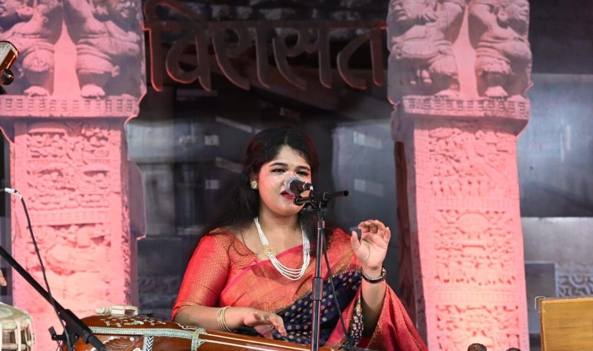 गोवा की सांस्कृतिक हस्तियां : संगबोरती दास का मग्न मुग्ध करने वाला शास्त्रीय संगीत और पं. राजेंद्र गंगानी के कथक नृत्य बने 'विरासत' के चश्मदीद गवाह-Newsnetra 13 img 20241016 wa00546884676531755266670