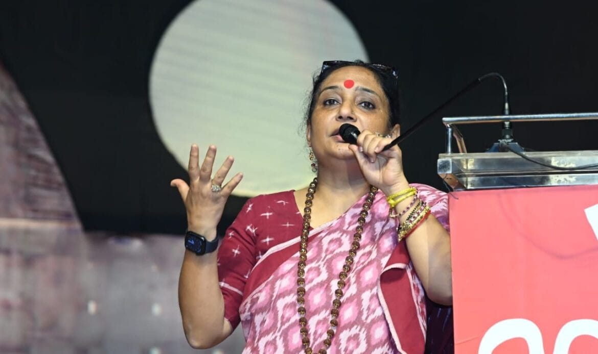 विरासत आर्ट एंड हेरीटेज फेस्टिवल-2024 का शानदार रहा पांचवा दिन, विरासत में छाया 'अभिमन्यु' का चक्रव्यूह-Newsnetra 32 img 20241019 wa00312482152355238290641