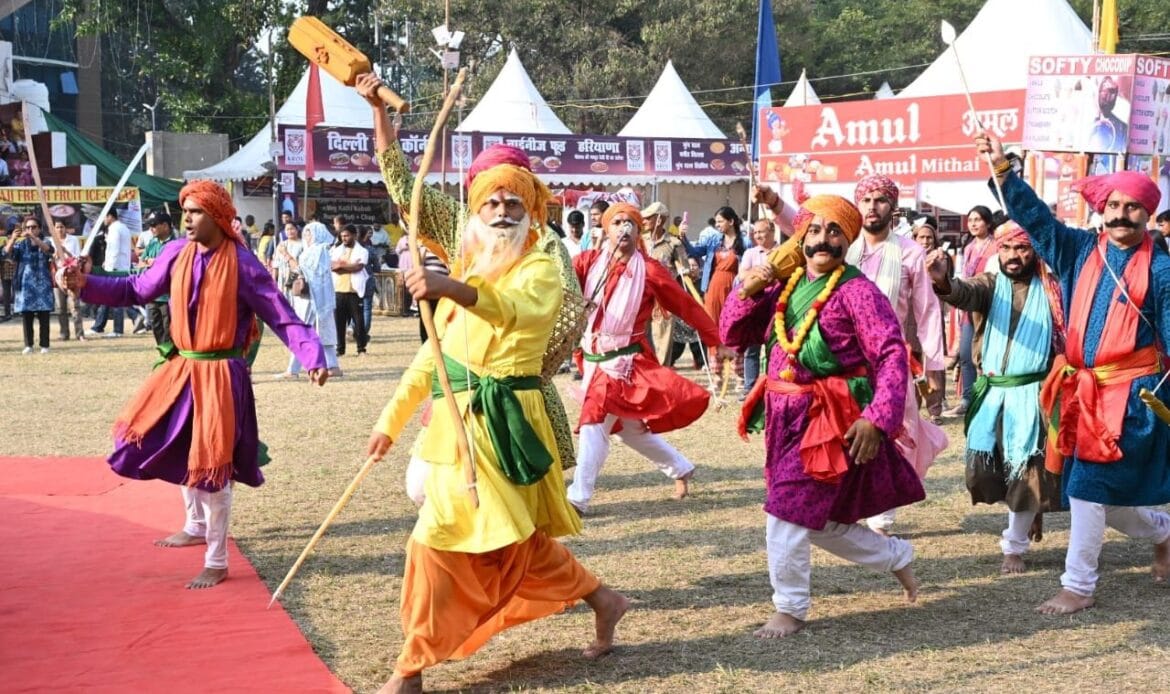 विरासत आर्ट एंड हेरीटेज फेस्टिवल-2024 का शानदार रहा पांचवा दिन, विरासत में छाया 'अभिमन्यु' का चक्रव्यूह-Newsnetra 14 img 20241019 wa0047761892030673514446