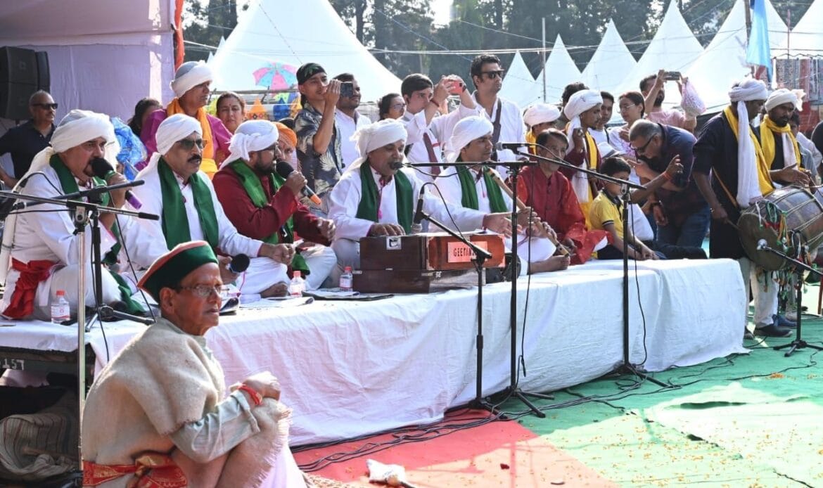 विरासत आर्ट एंड हेरीटेज फेस्टिवल-2024 का शानदार रहा पांचवा दिन, विरासत में छाया 'अभिमन्यु' का चक्रव्यूह-Newsnetra 13 img 20241019 wa00494324686426960291396