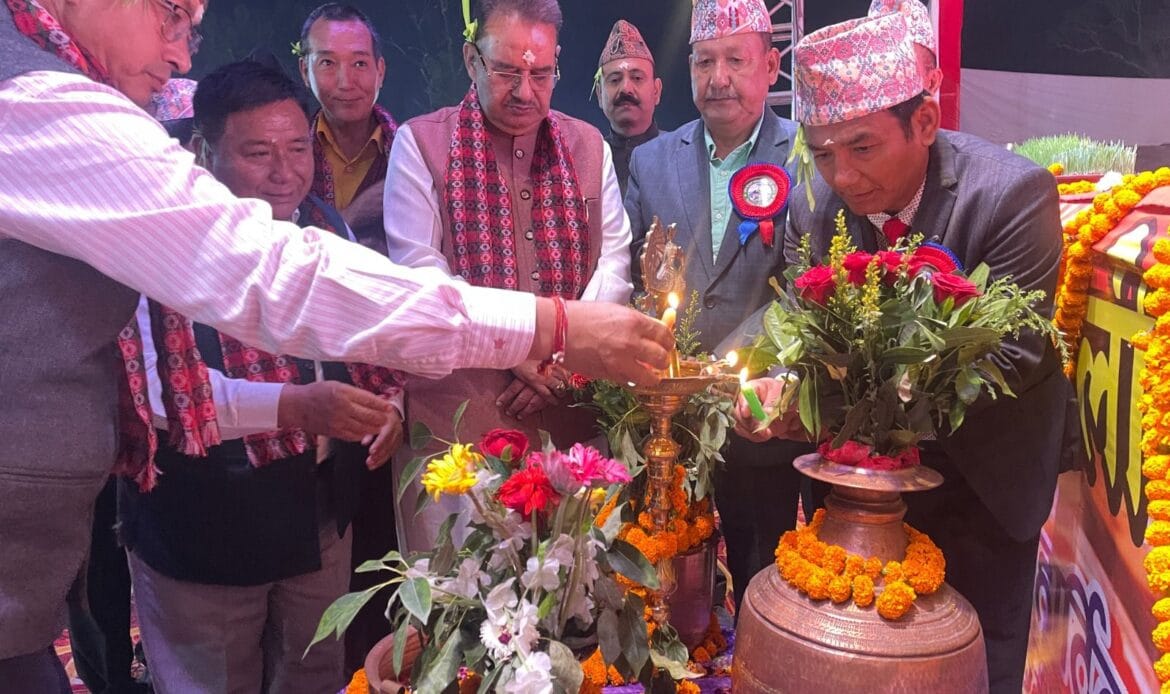मुख्य अतिथि कैबिनेट मंत्री श्री गणेश जोशी जी की अगुवाई में हुआ गोर्खा दशैं-दीपावली महोत्सव-2024 का समापन-Newsnetra 6 img 20241021 wa0001918686310163284457