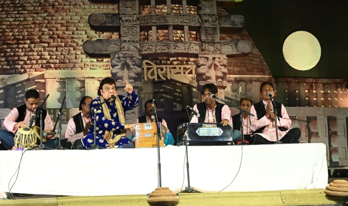 लोगों के मन-हृदयों को निरंतर छू रहा विरासत महोत्सव-2024-Newsnetra 26 img 20241021 wa00376551317504444288870
