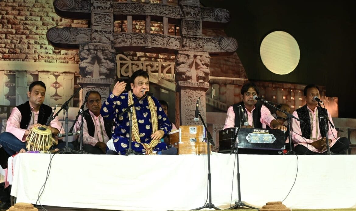 लोगों के मन-हृदयों को निरंतर छू रहा विरासत महोत्सव-2024-Newsnetra 25 img 20241021 wa00395677053297290687678