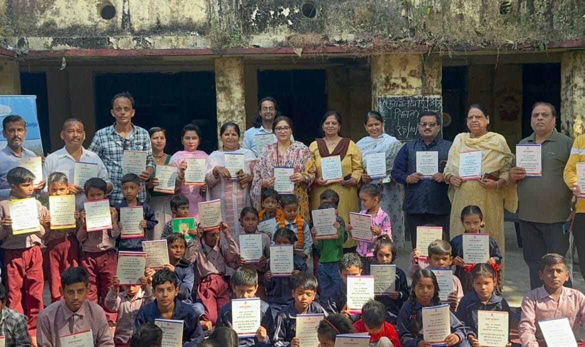 ऊर्जा फाउंडेशन ने दीपावली के उपलक्ष्य में 'दीप मिलन अभियान' का किया शुभारंभ-Newsnetra 12 img 20241025 wa00466897667672263716457