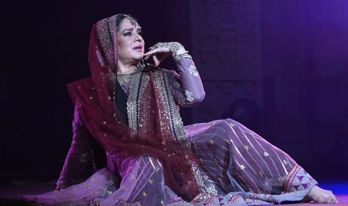 'विरासत की महफिल' में आज की संध्या रही मशहूर सांस्कृतिक कलाकार 'मंजरी चतुर्वेदी' के नाम-Newsnetra 5 img 20241028 wa0038502463088518981362