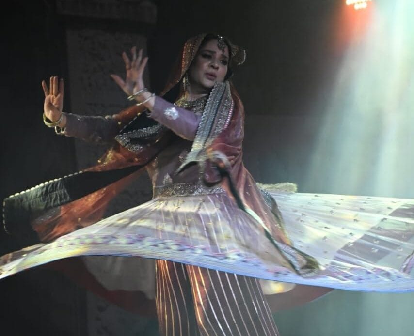'विरासत की महफिल' में आज की संध्या रही मशहूर सांस्कृतिक कलाकार 'मंजरी चतुर्वेदी' के नाम-Newsnetra 4 img 20241028 wa00407069936309791670144