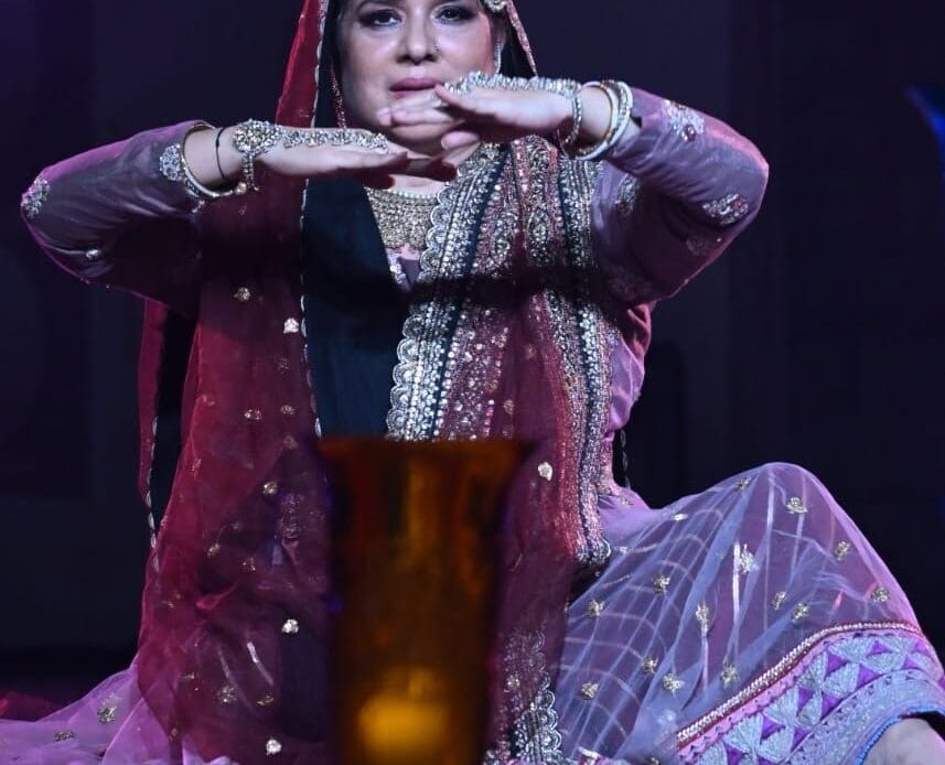 'विरासत की महफिल' में आज की संध्या रही मशहूर सांस्कृतिक कलाकार 'मंजरी चतुर्वेदी' के नाम-Newsnetra 10 img 20241028 wa00481891541490567722900