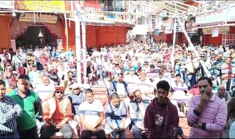 उत्तरकाशी में हिन्दू जन आक्रोश रैली: हजारों की भीड़, तनावपूर्ण माहौल-Newsnetra 6 img 20241024 130941037914935249169194744