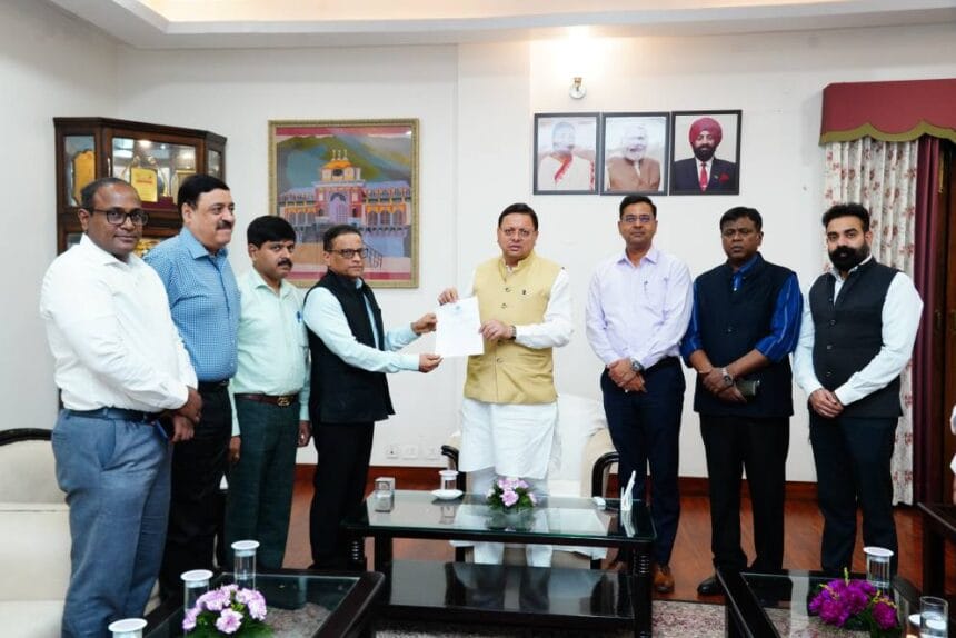 मुख्यमंत्री धामी से आईएएस एसोसिएशन ने की मुलाकात, सचिवालय दुर्व्यवहार मामले में कार्रवाई की मांग-Newsnetra 7 465905409 867364035566629 6235744347303742850 n