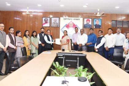 मुख्य सचिव ने आईएएस अधिकारी के साथ घटना पर त्वरित कार्रवाई के निर्देश दिए, सचिवालय सुरक्षा पर भी जोर-Newsnetra