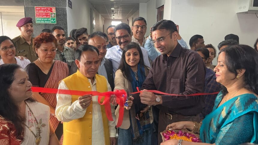 देहरादून जिला चिकित्सालय में एसएनसीयू का शुभारंभ: स्वास्थ्य सेवाओं में सुधार की ओर कदम-Newsnetra 3 IMG 20241112 WA0022