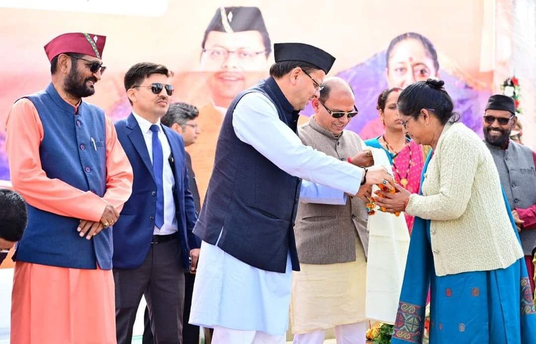 मुख्यमंत्री धामी ने राज्य स्थापना दिवस पर किए ऐलान: उत्तराखंड के हर क्षेत्र में विकास की नई योजनाएं-Newsnetra 5 fb img 17311664541007107881597441815797