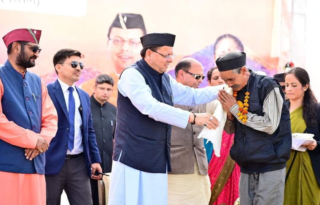 मुख्यमंत्री धामी ने राज्य स्थापना दिवस पर किए ऐलान: उत्तराखंड के हर क्षेत्र में विकास की नई योजनाएं-Newsnetra 6 fb img 17311664578473056250979726163349