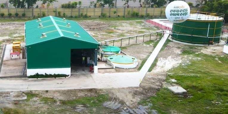 रुद्रपुर और मसूरी नगर निकायों की अनूठी पहल: कचरे से बना रहे हैं बिजली और जैविक खाद-Newsnetra 7 fb img 17313399031596865783206717175385