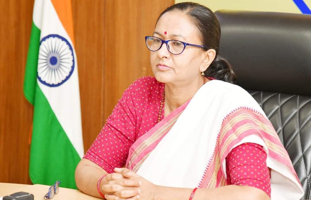 मुख्य सचिव राधा रतूड़ी ने केंद्रीय गृहमंत्री के मसूरी दौरे की तैयारियों पर की समीक्षा बैठक- Newsnetra <br> 5 fb img 17326380047391173815699648565197