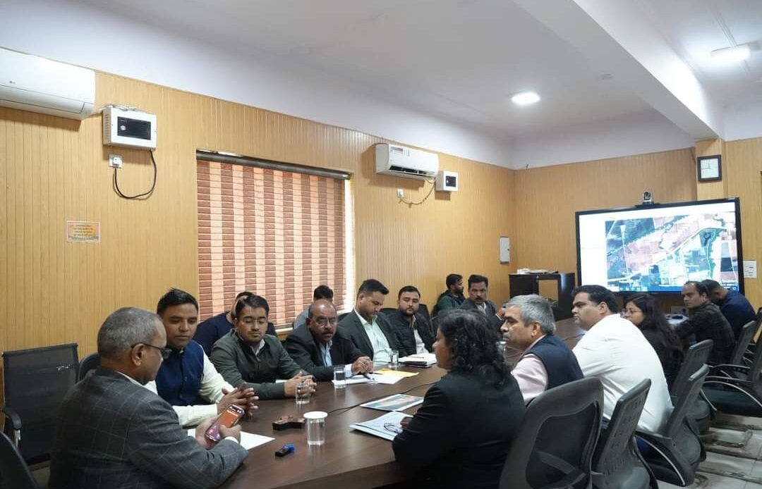 पंतनगर एयरपोर्ट विस्तारीकरण: मुख्यमंत्री पुष्कर सिंह धामी के प्रयासों से 524.70 एकड़ भूमि हस्तांतरण पूर्ण- Newsnetra <br> 5 fb img 17328106935284233345886525533017